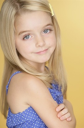 麦肯纳·格蕾丝