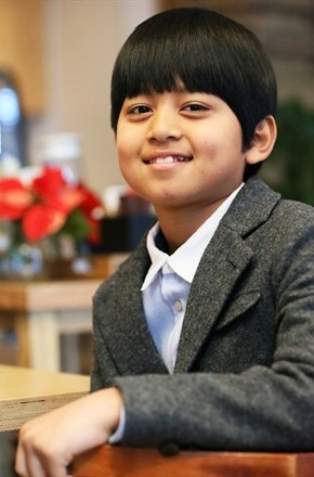 关注,2005年影片《拉面人生》中扮演的盗版光碟社长的形象也令人过