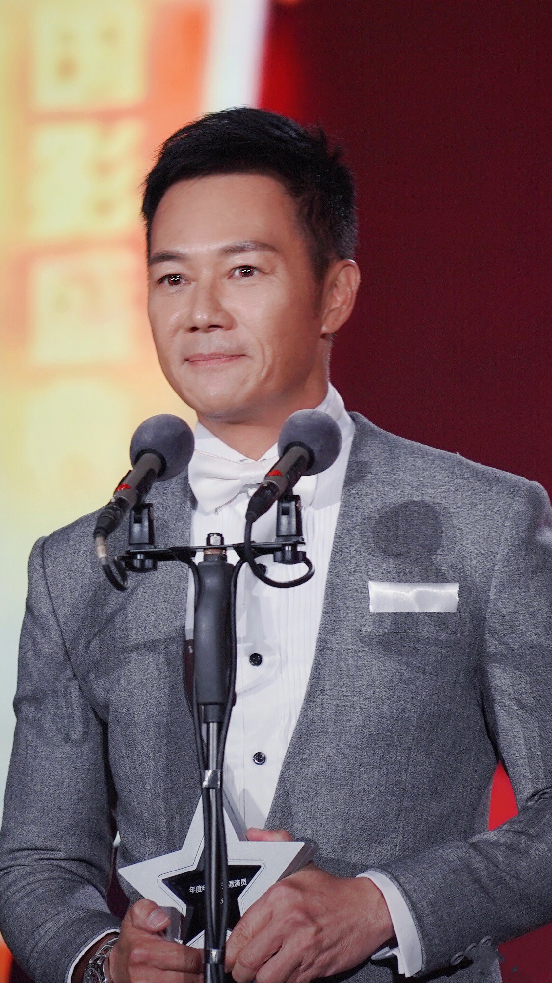  cheung siu-fai 帅气亮相国影盛典 获“年度电影优秀男演员”奖