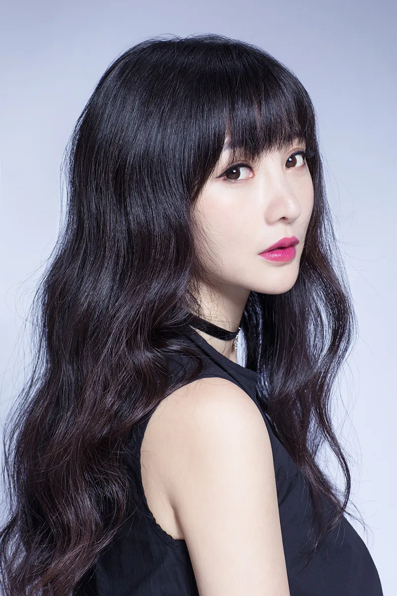  Liu Yan (actress) 肤白貌美眼神深情3.jpg