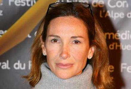Isabelle Doval