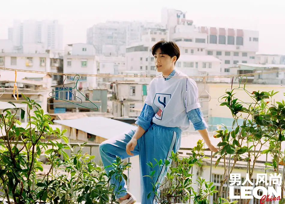 陈立农 阳光青春洋溢.jpg