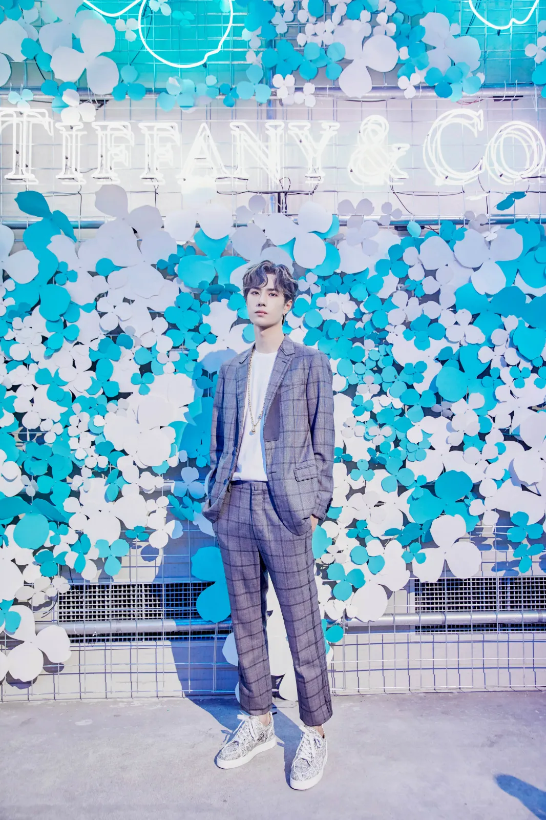 王一博身材优越