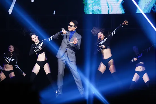 包含了“EDM”、“電視劇”、“廣告歌曲”及“電影主題曲”四大部分.jpg 包含了“EDM”、“電視劇”、“廣告歌曲”及“電影主題曲”四大部分.jpg