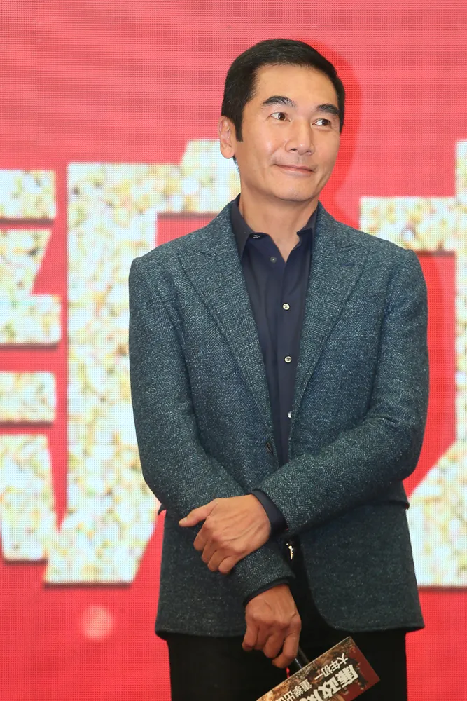 方中信笑容儒雅.jpg 方中信笑容儒雅.jpg