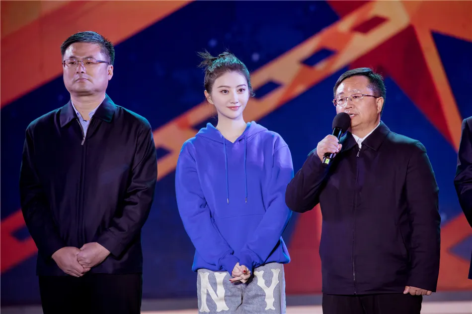 Jing Tian responds to anti-poverty campaign 5.jpg