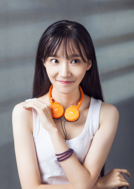 李牵个人资料-李牵明星关系图谱--电影作品图谱 - 明星 - 星关系