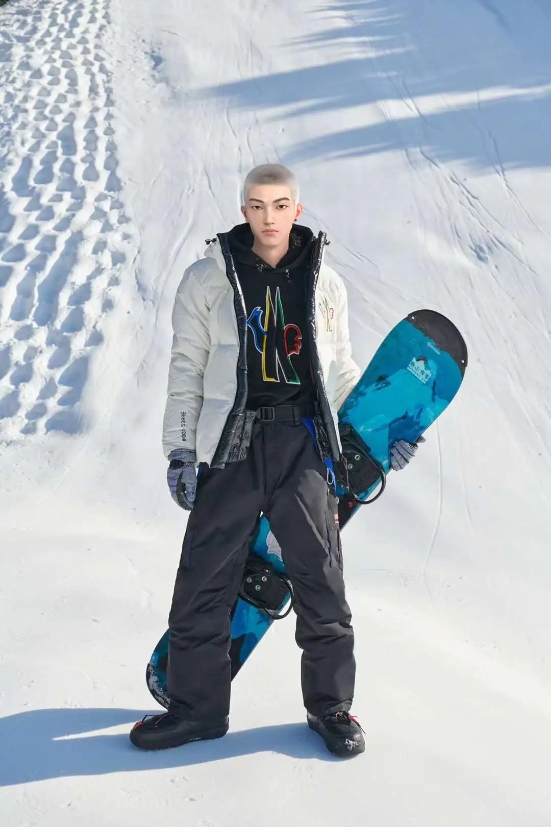 虛擬人Vince滑雪.jpg