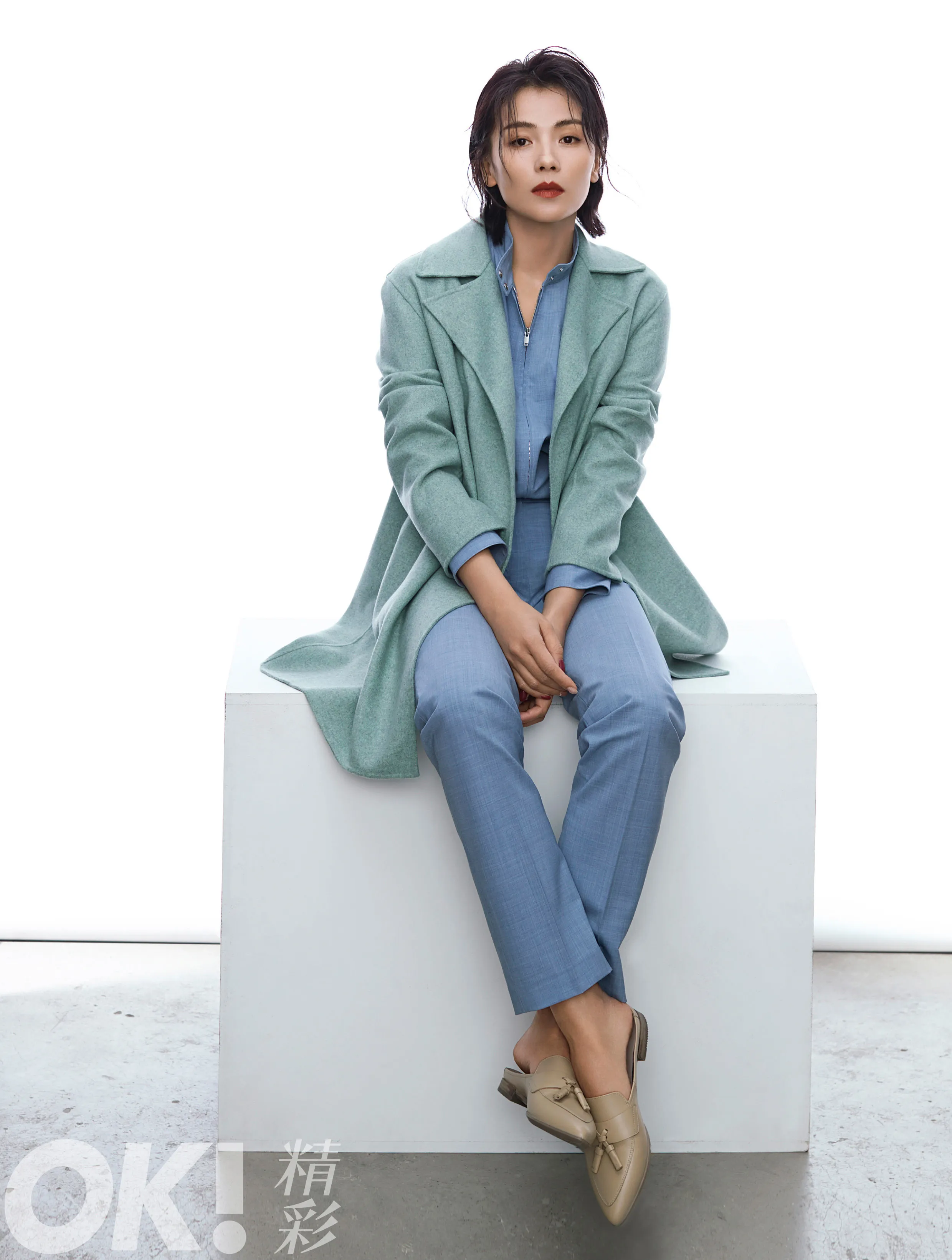 刘涛封面大片曝光 都市感造型高级有活力.jpeg