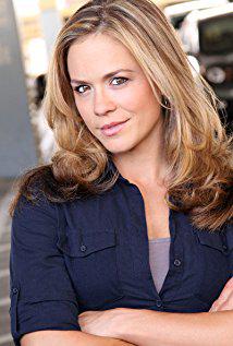 ziegler是一名演员,代表作品有《恐龙侵袭》,《美丽冲浪》等