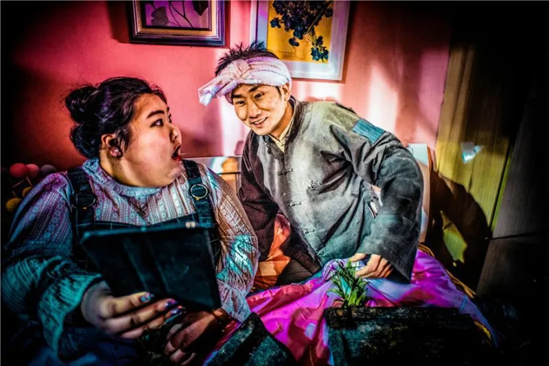 'Stop! The thieves' stills. JPG