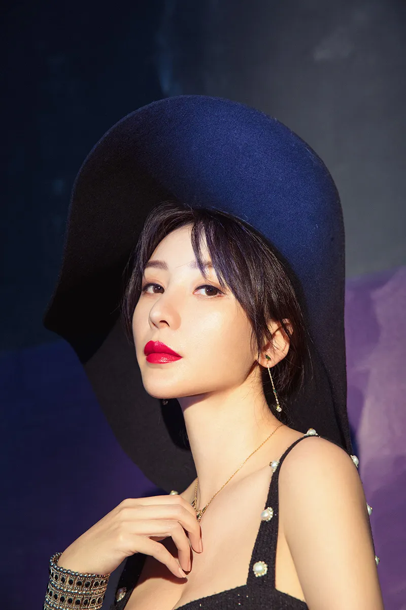  Liu Yan (actress)  红唇魅惑 自带强气场1.jpg