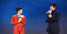 和68岁张艺谋合影，孙俪2个举动诠释“素质”二字，难怪能红14年