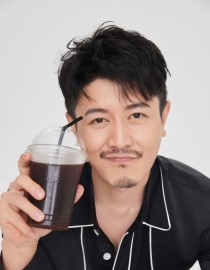 阿楠治愈系时尚大片曝光 演绎居家男友日常