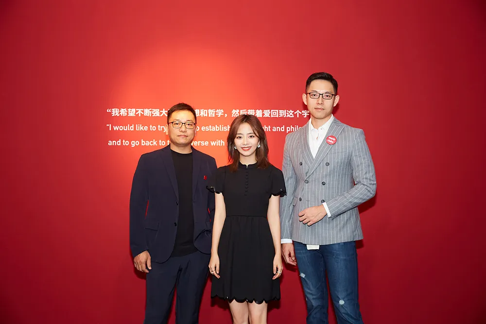 Tan Songyun appeared in Beijing for the 