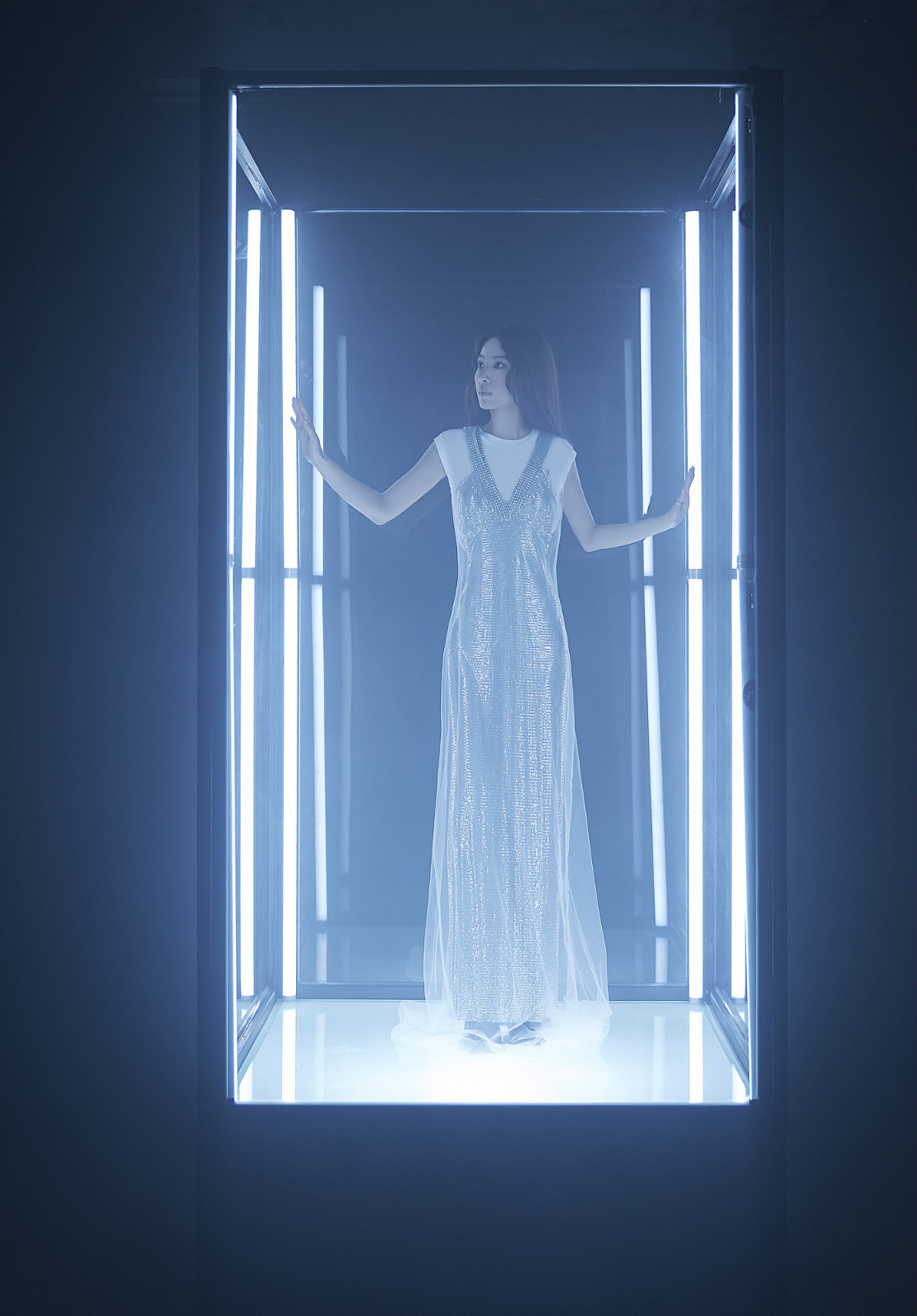 田馥甄新歌《底裏歇斯》MV上線 詮釋深陷科技無法自拔的自由意識