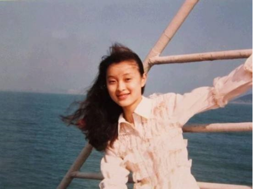 因演小三被骂关闭评论，出道22年，至今单身