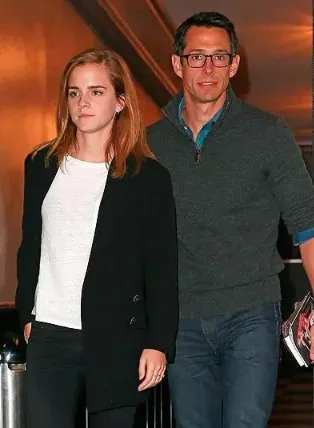 Emma Watson Broke Up With Her Boyfriendagainshe Has A Rich