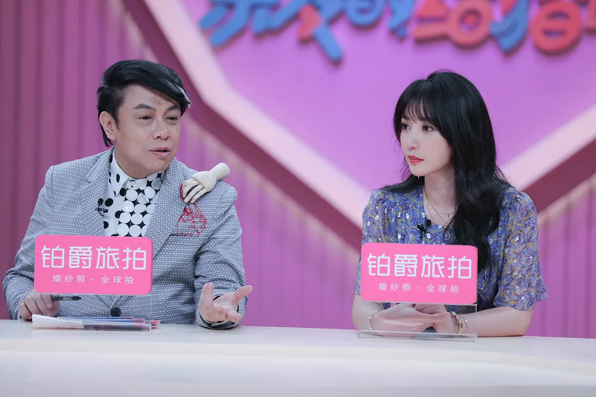  Liu Yan (actress) 节目认真听 Kevin Tsai 发表观点.jpg