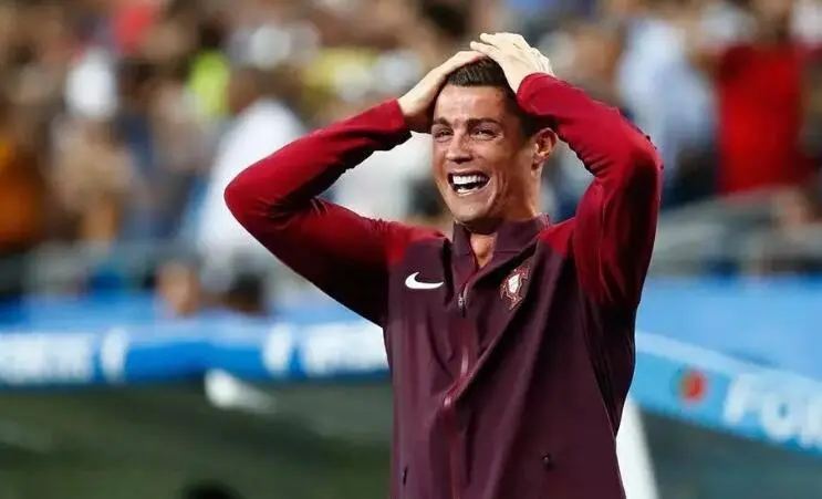 Cristiano Ronaldo cry after the game