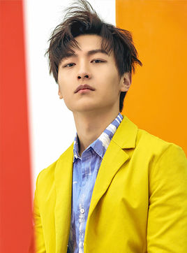 《摩登衙门》(1983)