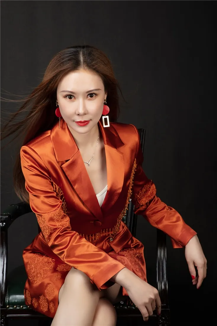 情心金秋知情優雅寫真曝光 成秋日最美風景線 (1).jpg 情心金秋知情優雅寫真曝光 成秋日最美風景線 (1).jpg