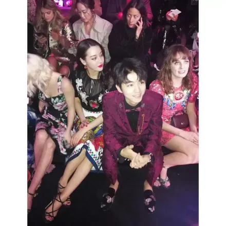 迪麗熱巴王俊凱