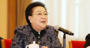 她曾多次担任春晚总导演 与癌魔抗争三次 如今80高龄重操旧业