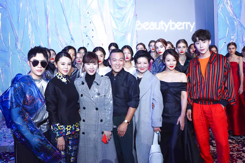 Related story Wang Bowen invited to Beautyberry 2019 spring/summer fashion show 3.jpg