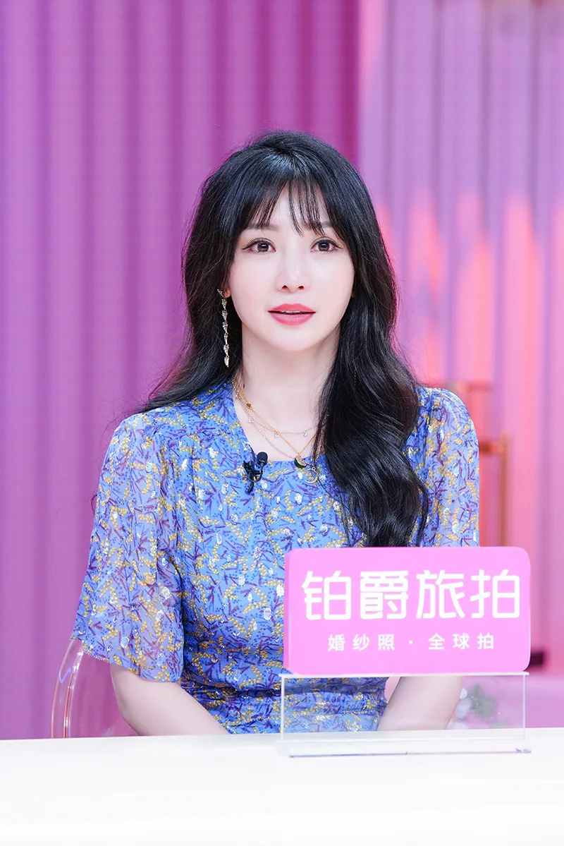  Liu Yan (actress) 录制节目状态佳.jpg