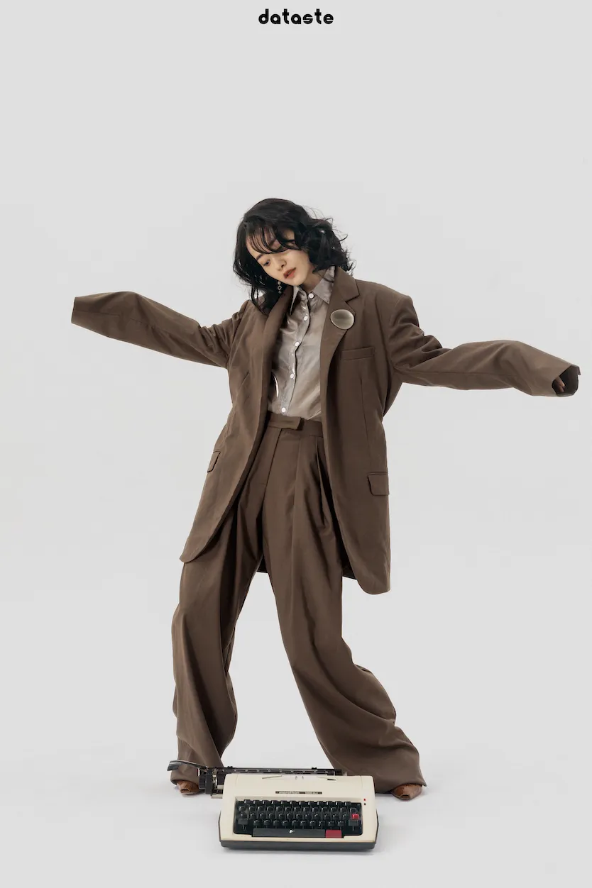 6柴碧云 干练时髦.jpg