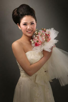 明星 刘晴演员 西安 刘晴是一名中国影视女演员,毕业于中央戏剧学院03