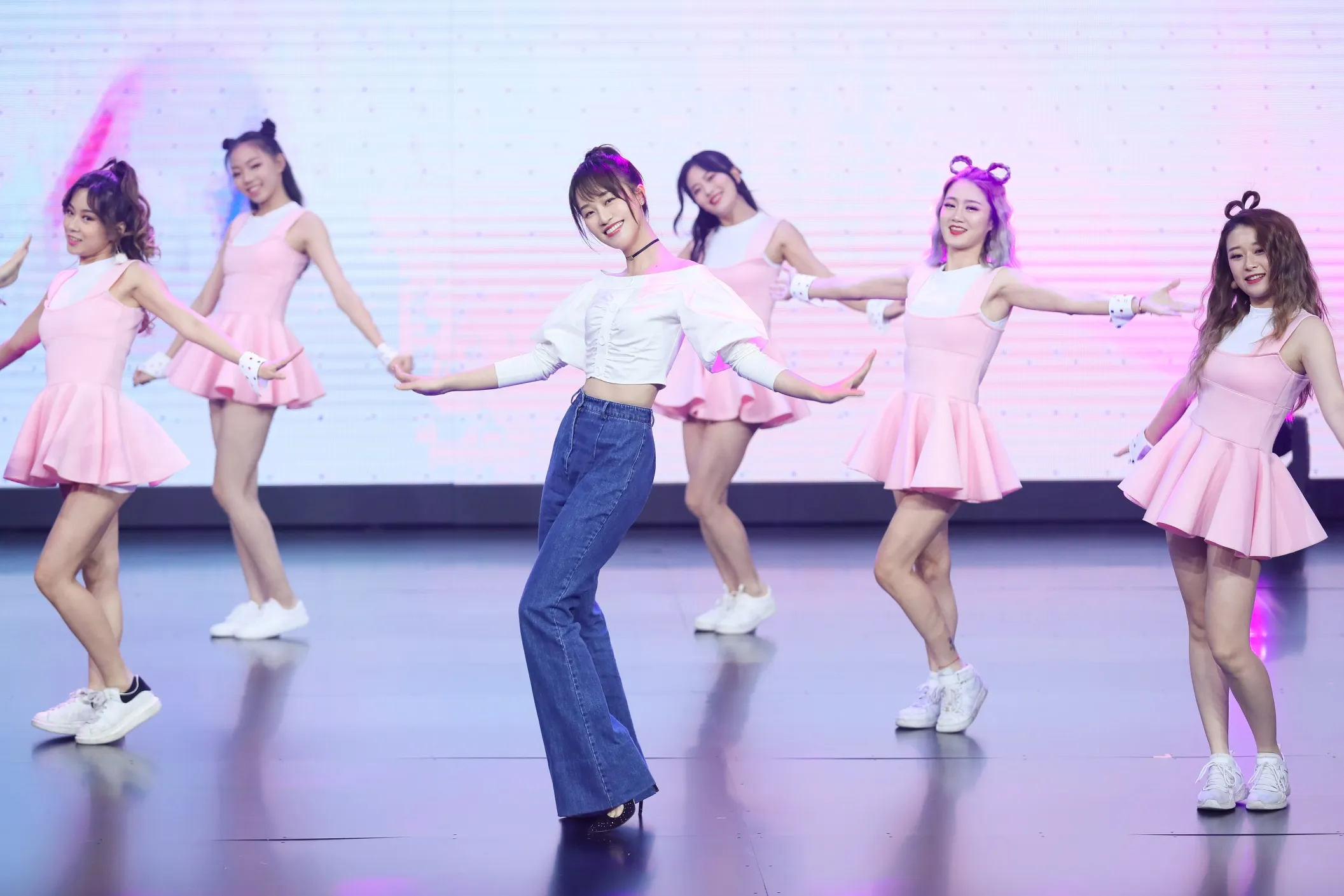 蓝盈莹连刷浙江卫视