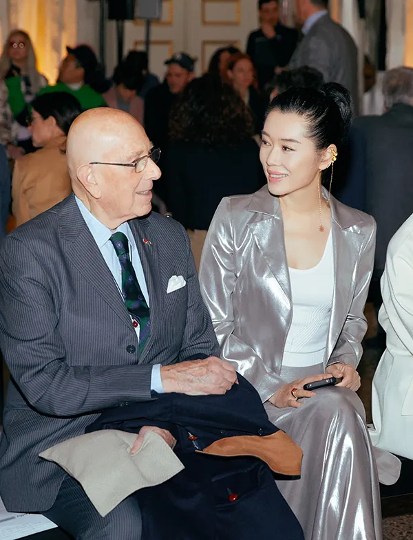 余男与Mario Boselli主席及赵卉洲小姐.jpg