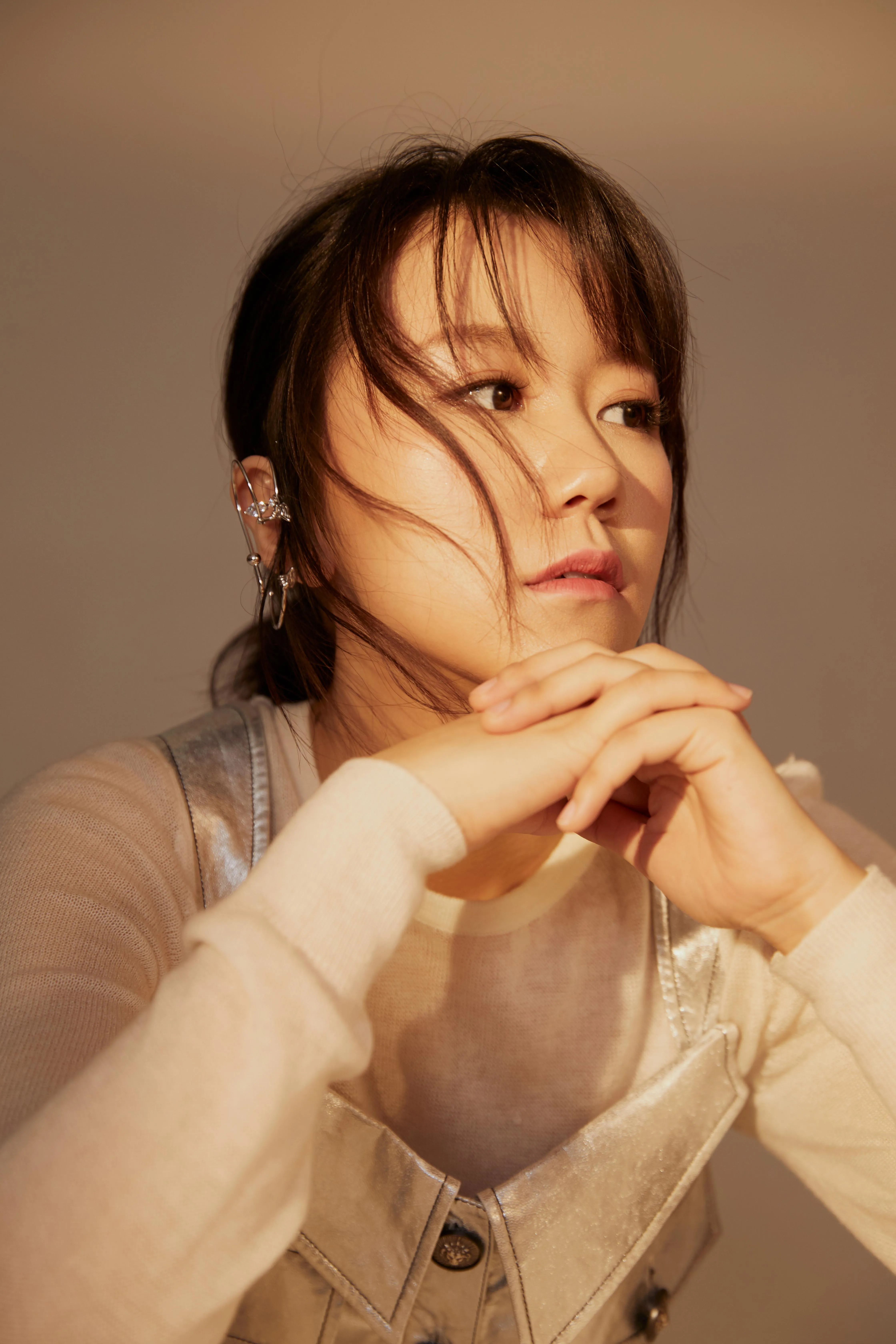 谢春花《桥下》宣传照 (3).jpg 谢春花《桥下》宣传照 (3).jpg