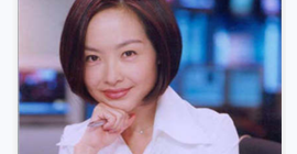 最会装傻的主持人，二婚再嫁初恋男友，今48岁换发型宛如少女