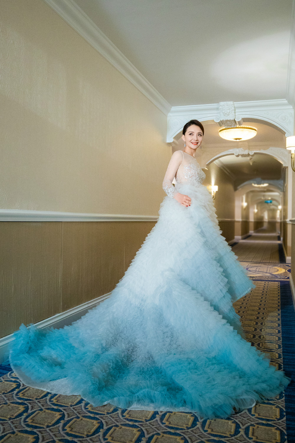 孙茜携《灵与肉》亮相澳门电影节 斩获最优秀演员奖