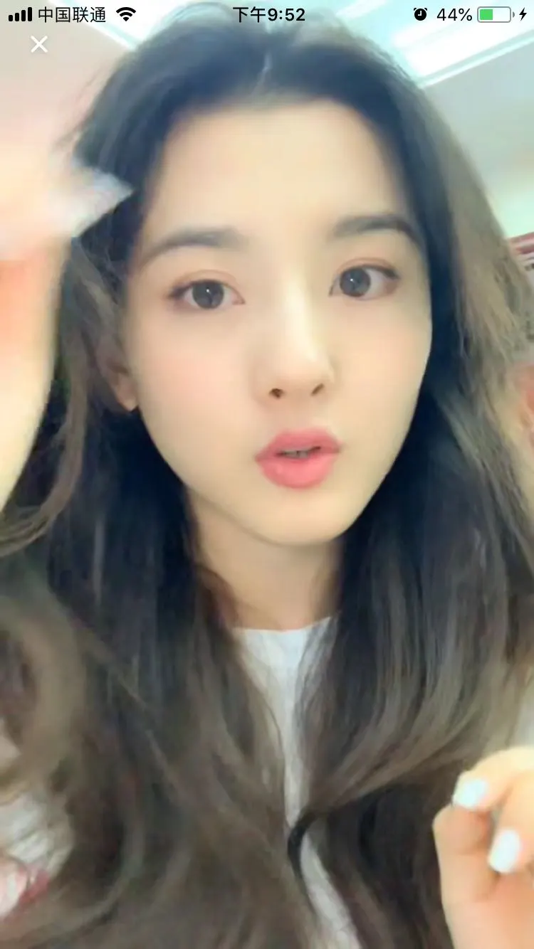 宋祖儿分享美妆“小心机”  发量惊人惹网友羡慕 5.jpg