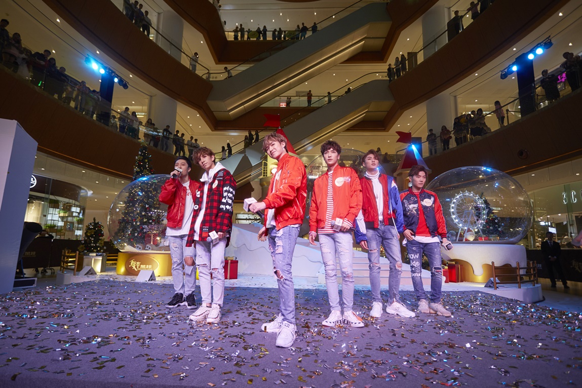 C.T.O男團點亮聖誕粉絲  台上大跳代表作超驚喜