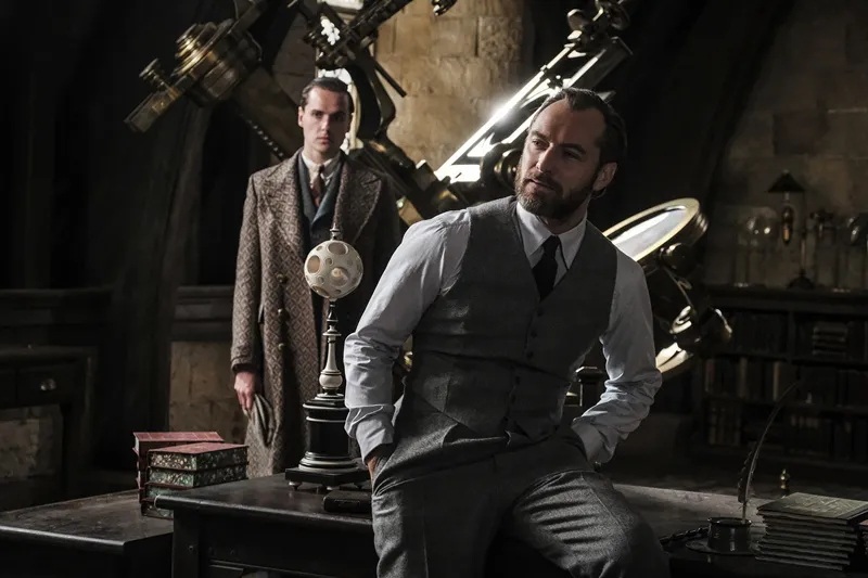 Jude Law plays a different dumbledore. JPG