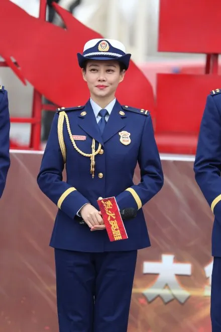 'fire hero' media probe launches - Zhuo Tan as wife of jiang liwei. JPG