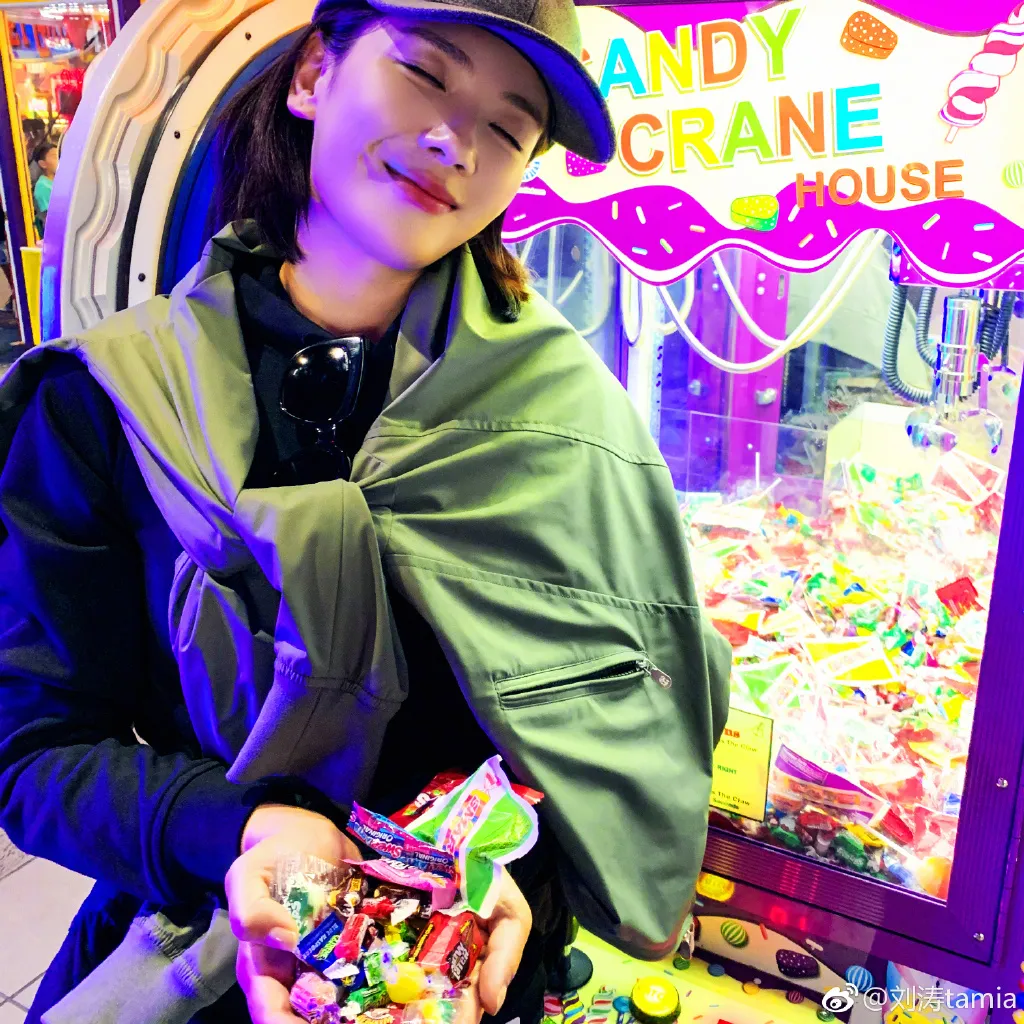 劉濤曬照引熱議 網友互動逗趣有愛.jpg