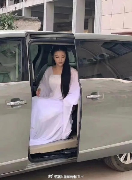 大嫂新戏被路透 徐冬冬疑似主演网剧版小龙女，你看好吗？