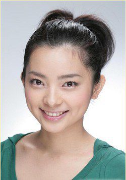 都苍杏奈(anna)艺名安娜,1987年8月28日出生,是台湾7人女子演唱组合
