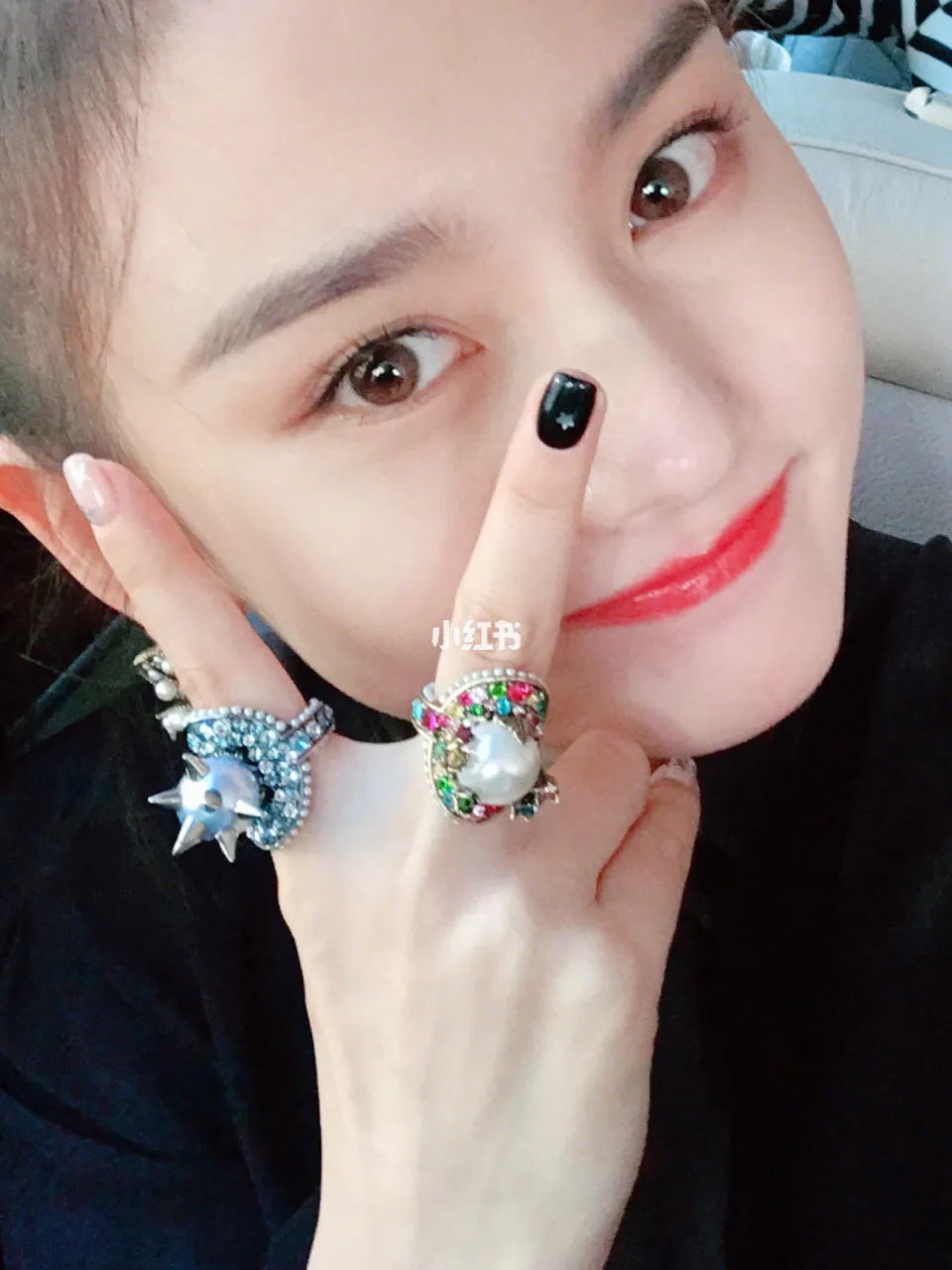 宋祖儿分享美妆“小心机”  发量惊人惹网友羡慕 2.jpg