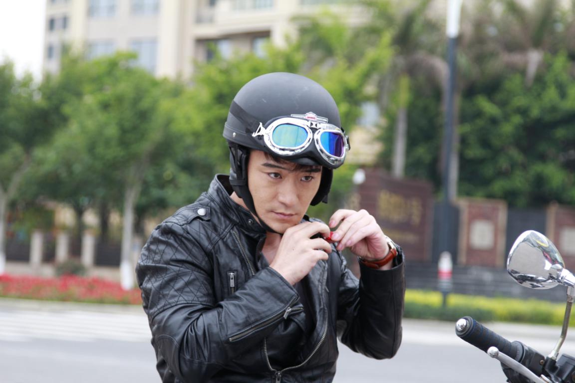 《特别任务》5月19网络首播 硬汉樊昊仑抒写传奇人生