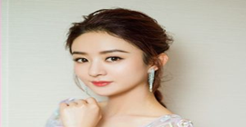 赵丽颖晒自拍遮挡肚子 ，却意外曝光左手婚戒?