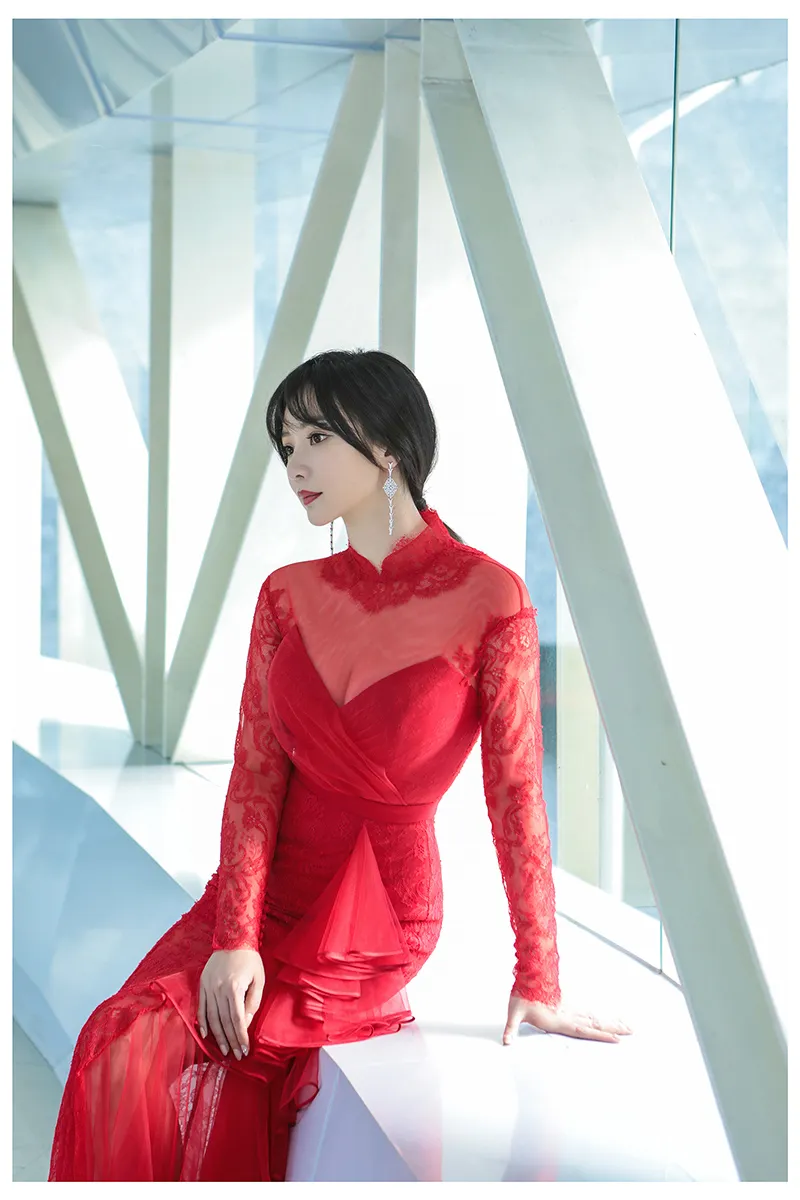 柳巖 中國風紅裙嫻靜淡雅喜迎新年1.jpg