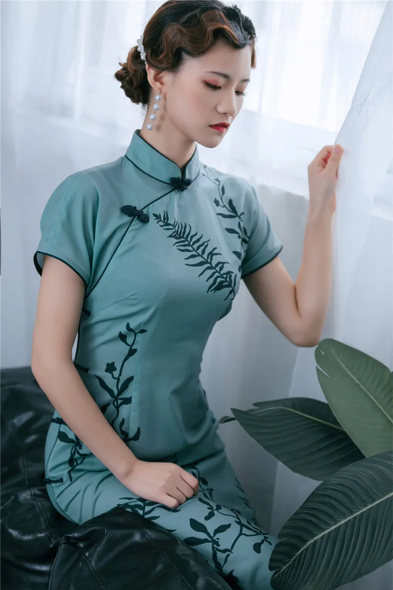 藝校校花蘇V兒民國學院風旗袍私房照 (1).jpg