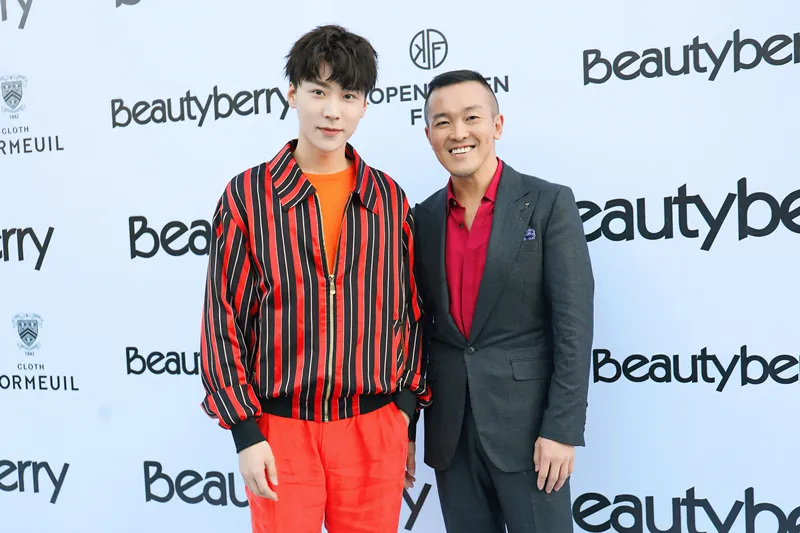 Wang Bowen invited to Beautyberry 2019 spring/summer fashion show. JPG